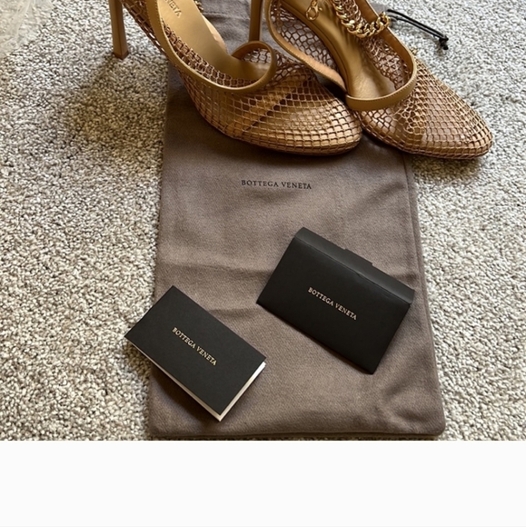Bottega Veneta Tan Heels - Picture 7 of 10